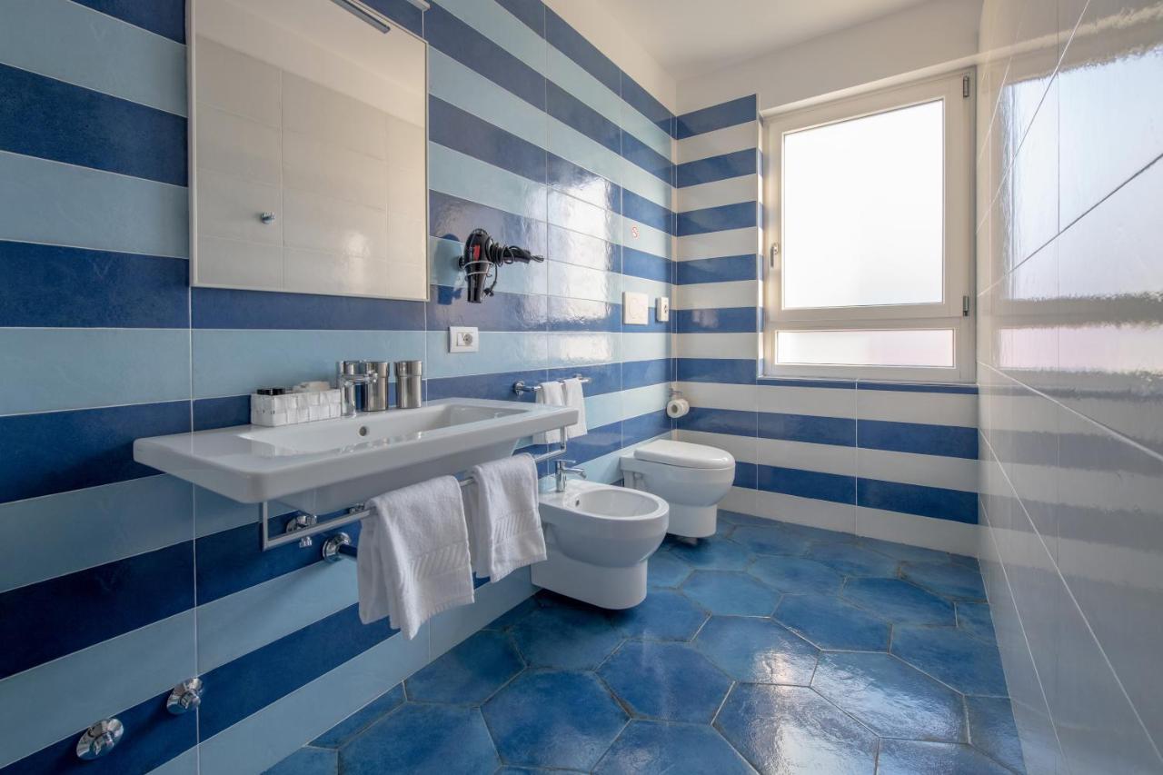 Coral Apartments Sorrento Exterior photo